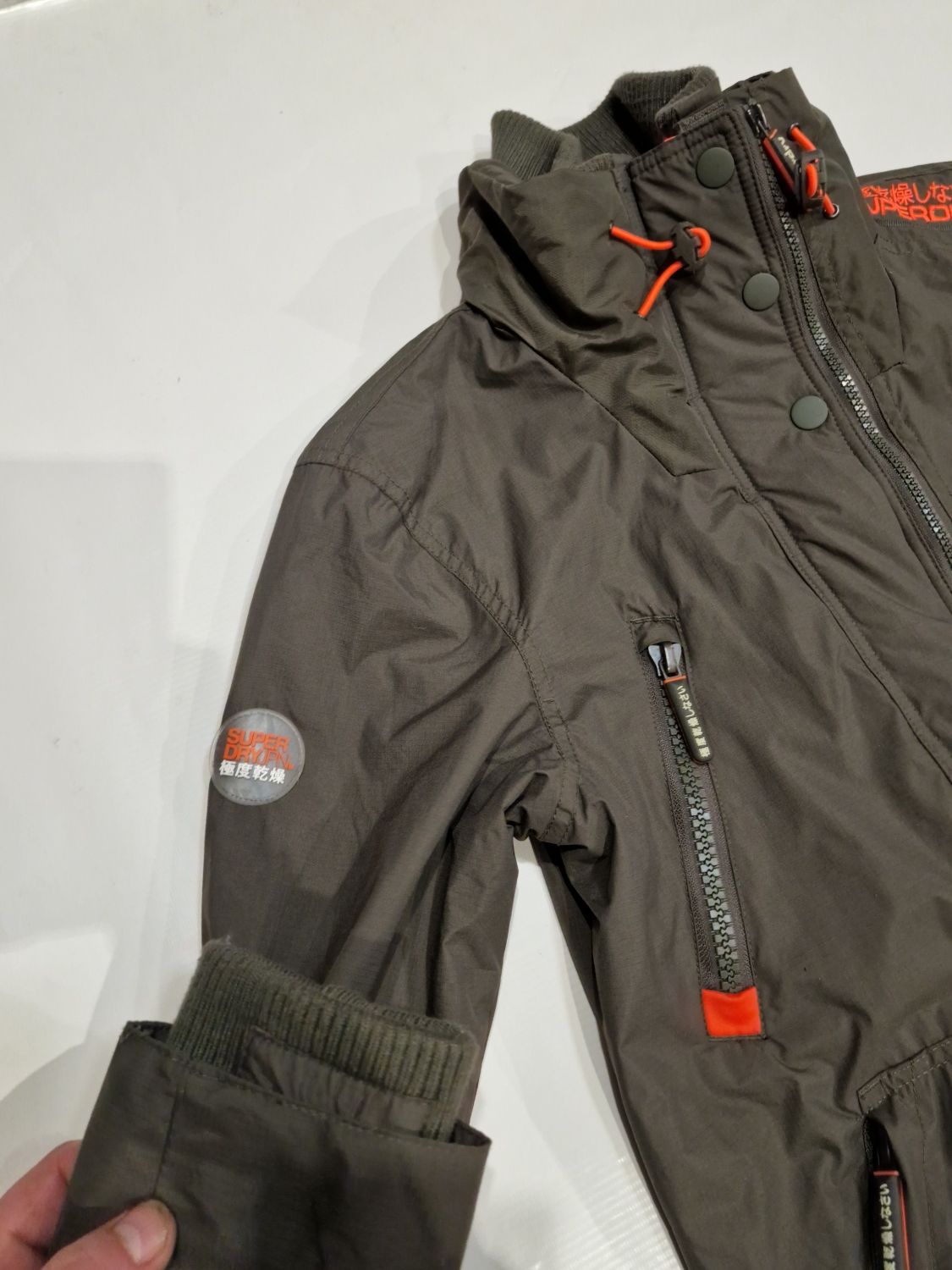 Kurtka Superdry roz.S,44,46,m,przejściowa wiatrówka zimowa