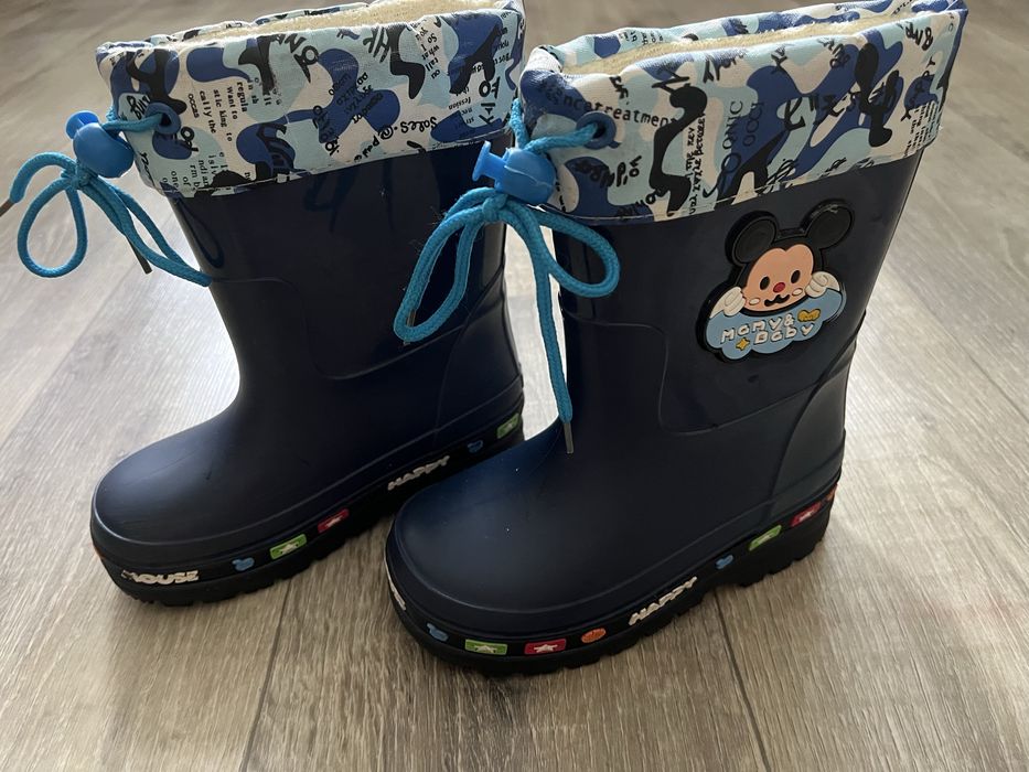 Резиновые сапожки
