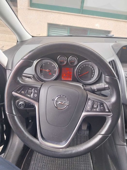 Opel ZAfira tourer 2.0 Cdti Full Extras