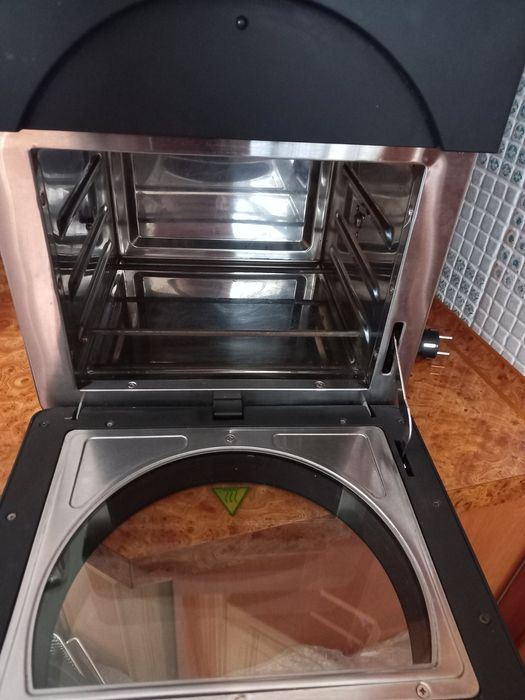 Аерофритюрниця, аерогриль Klarstein AeroVital Cube Chef