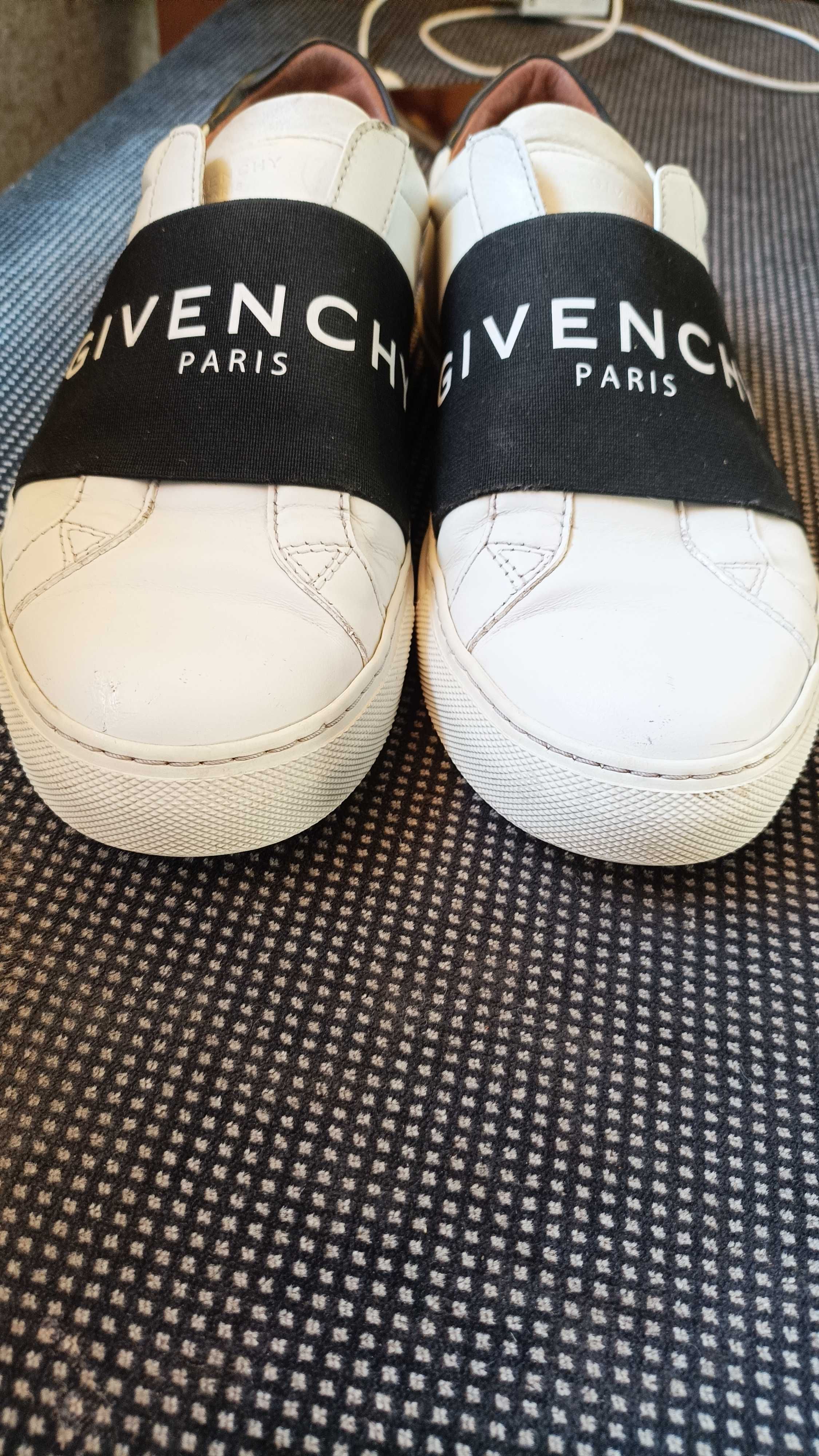 Кроссовки Givenchy 39,5p