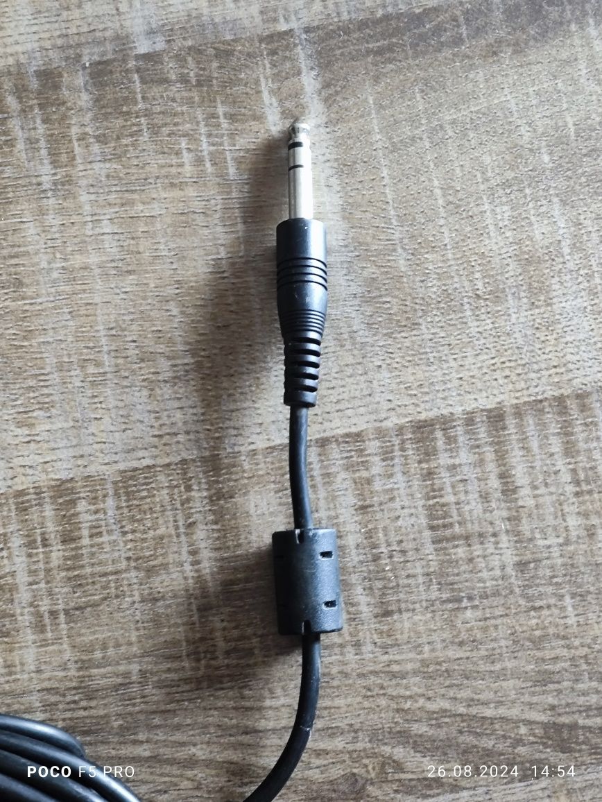 Behringer FS112V - контролер з 2 ножними перемикачами