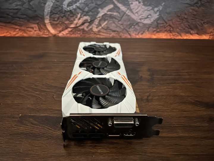 GTX 1080Ti 11GB Gigabyte Gaming OC White