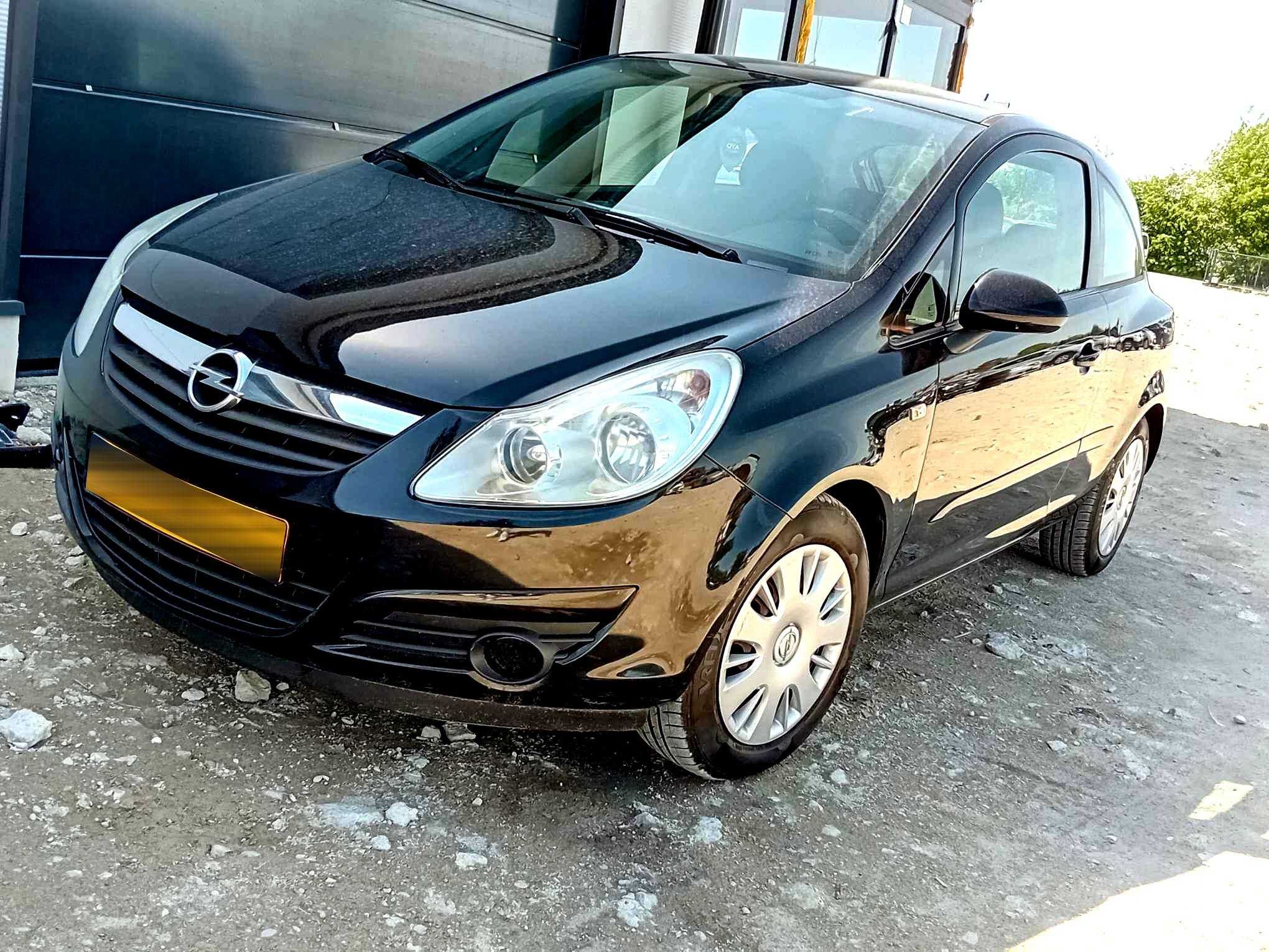 Piękny Opel CORSA D KLIMA czujniki parkowania GRZANE fotele