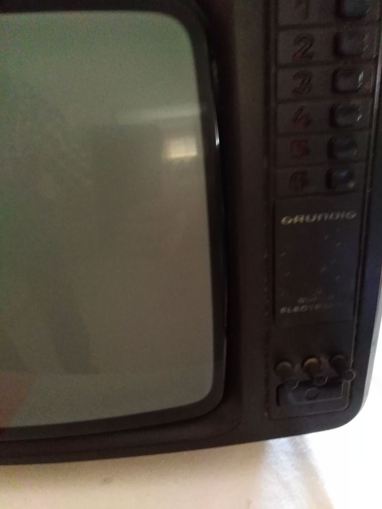 TV Grundig triumph