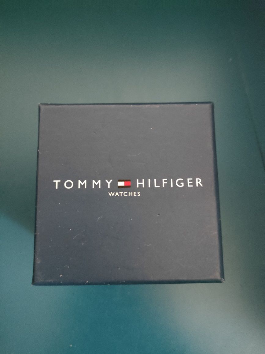 Zegarek Tommy Hilfiger Sportowy | pasek gumowy | szkło szafirowe