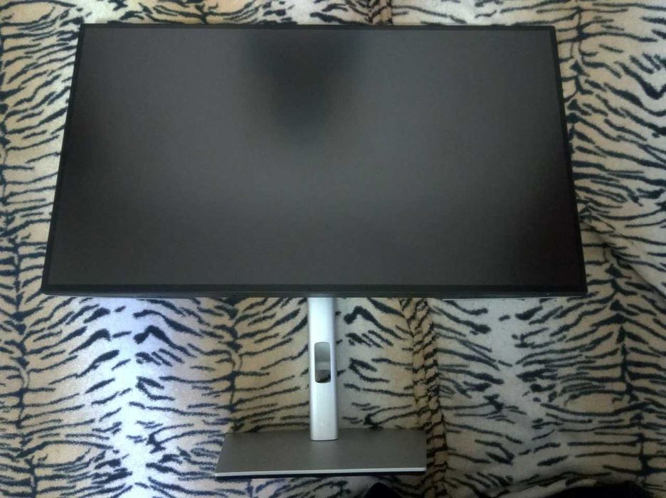 Монитор Dell U2723QE UltraSharp