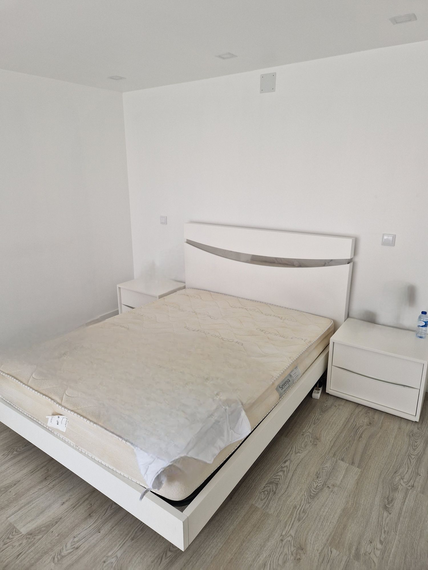 Vendo quarto de casal completo