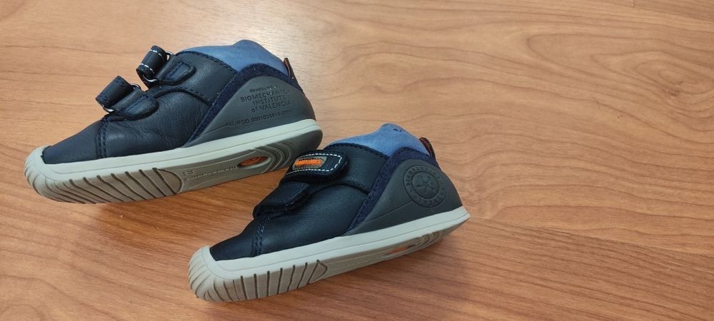 Sapatos biomecanics 22