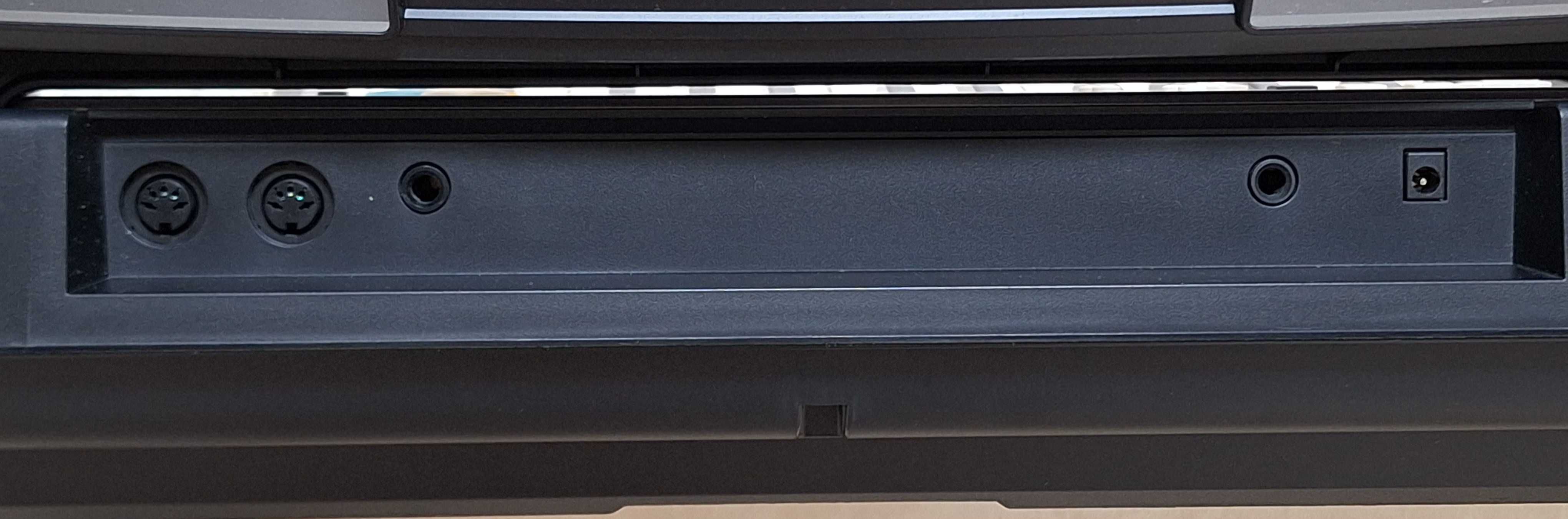 Синтезатор YAMAHA PSR - E233 YPT 230 Піаніно, клавіші. + Подарунки.