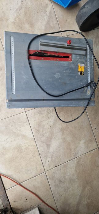 Pilarka, piła stołowa do drewna Dedra