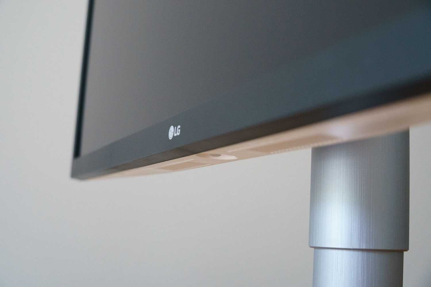 Monitor 4K 27" - LG 27UL550