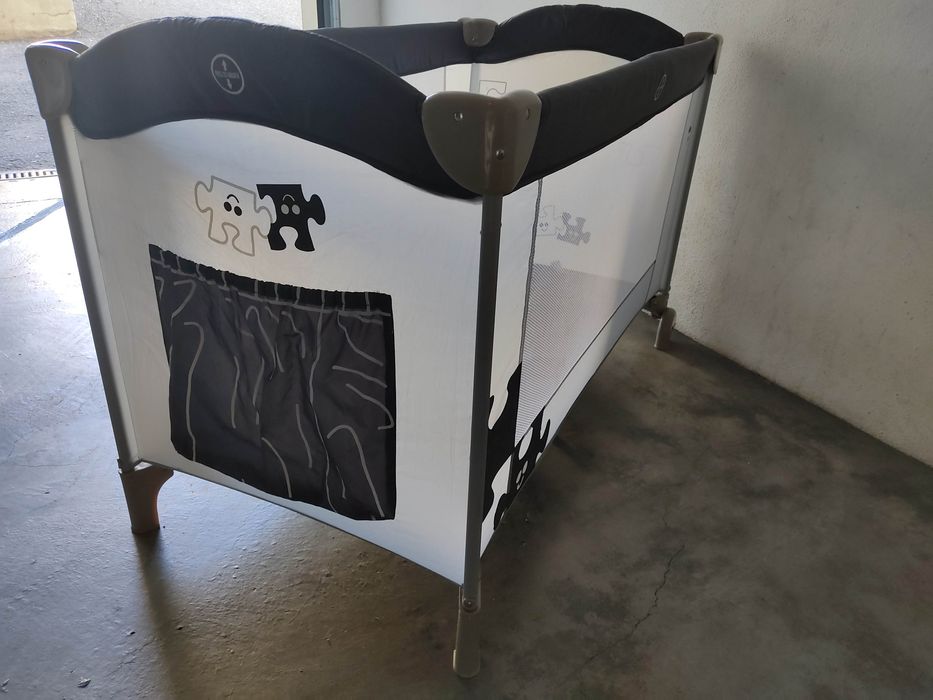 Cama de viagem dobrável