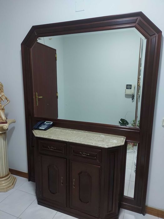 Movel com marmore como novo