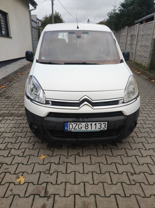 Citroen Berlingo 2017r 1.6hdi 5osobowy Dostawczak Long zadbany klima