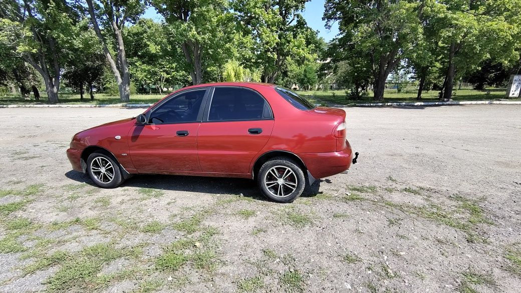 Продам Daewoo Lanos.