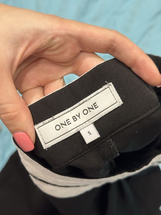 Штани one by one чорні розмір S, дуже оверсайз