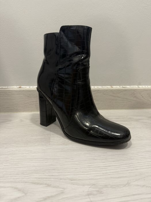 Botas Cuccoo tamanho 38.5