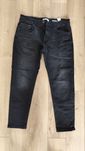 Spodnie jeans RESERVED