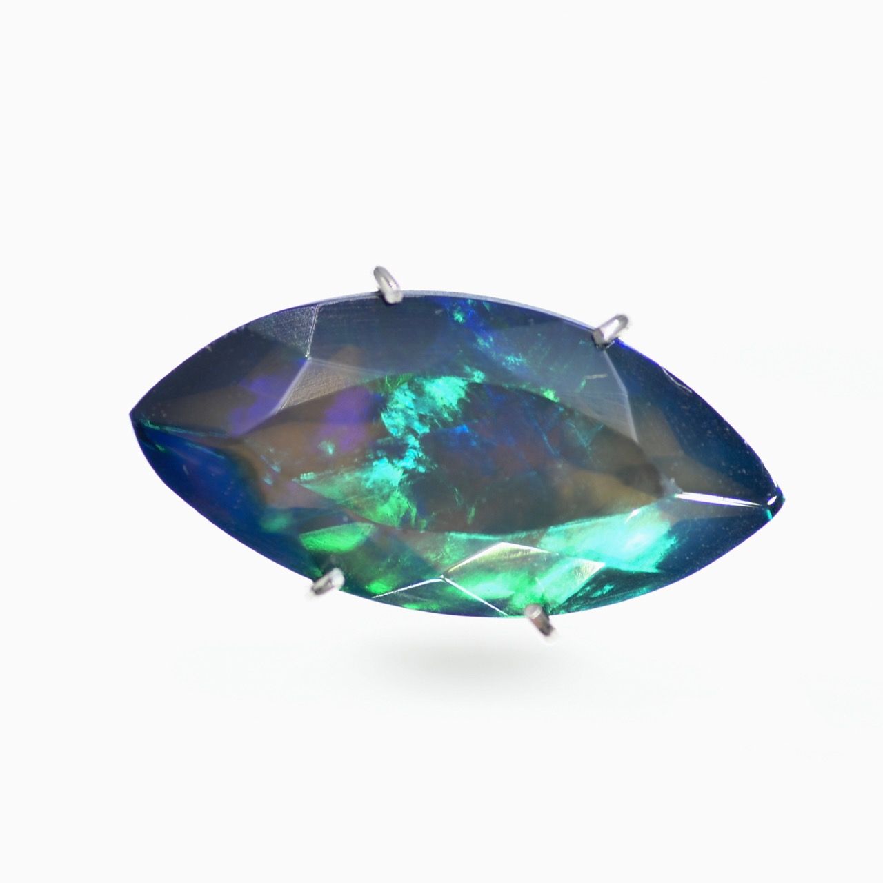 etiopski opal czarny 2,36 ct na pierścionek