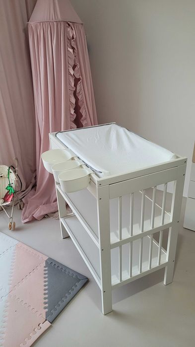 Przewijak guliver ikea, mata i zestaw akcesoriów