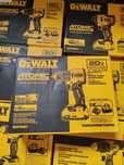 Шуруповерт DEWALT DCD794D1