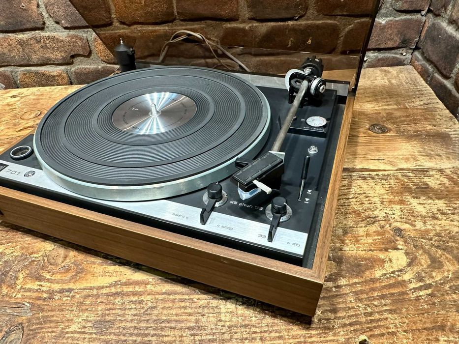Gramofon Dual 701