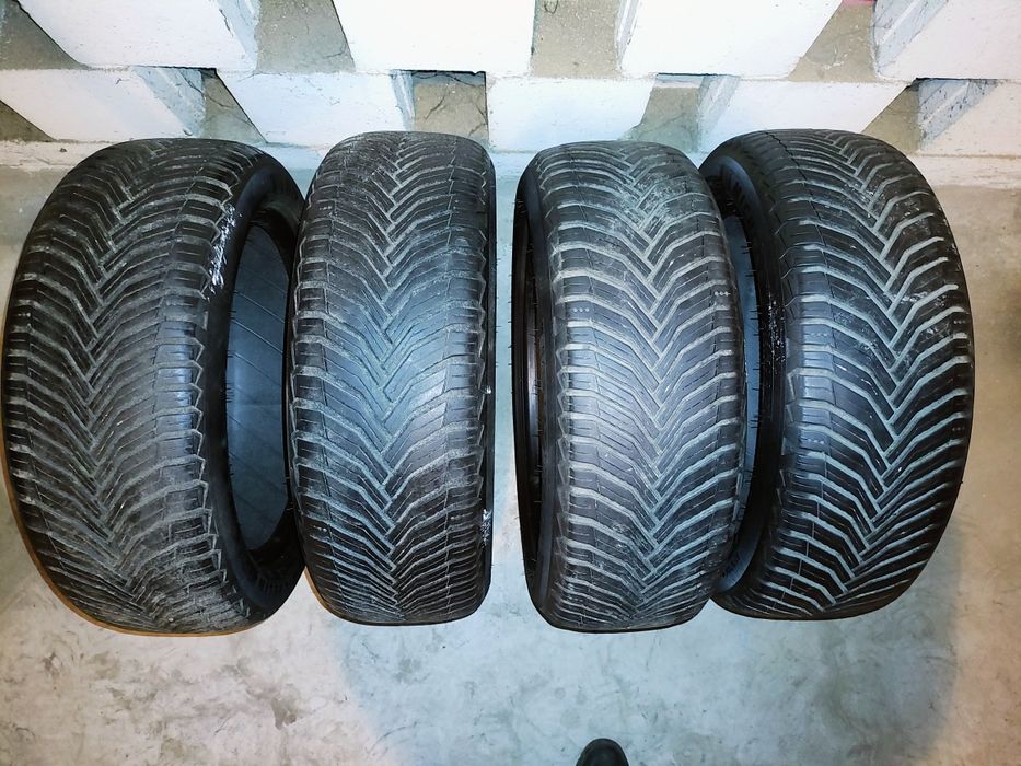 Michellin Crossclimate 2 205/50/R17 93W