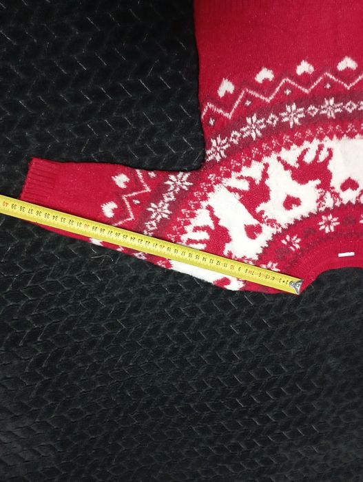 Oddam za 5 zł sweterek świąteczny boże narodzenie rozmiar 104