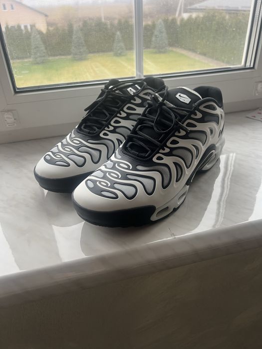 Nike кроссовки.