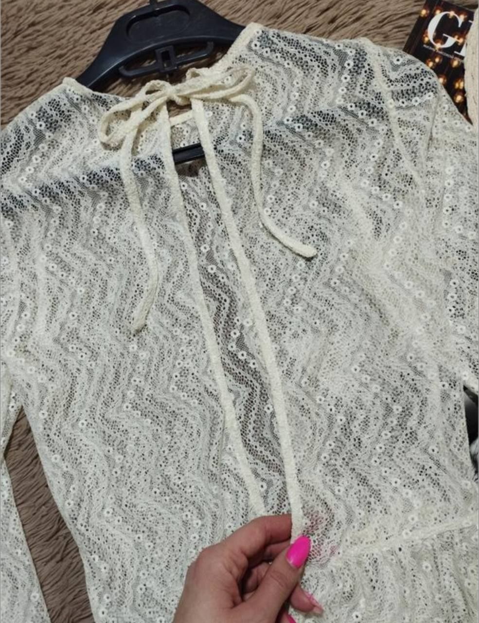 Топ Topshop с асимметричным подолом и длинными рукавами из кремового к