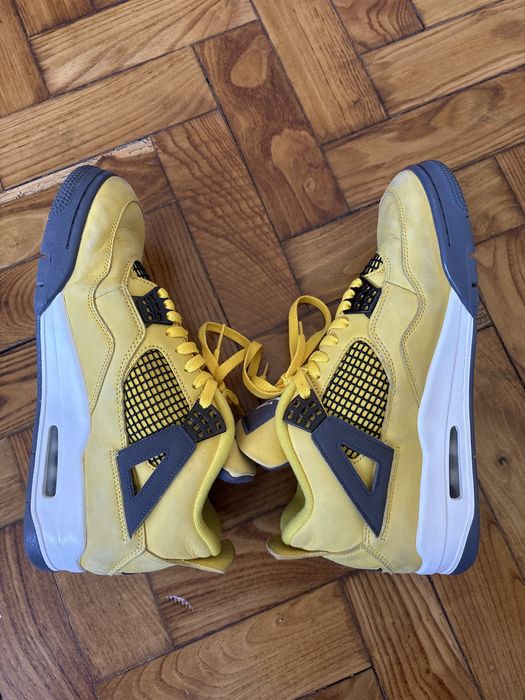 Jordan 4 lightning EU44