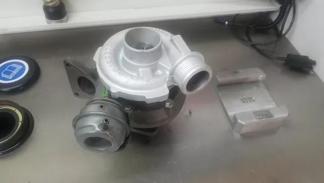 Turbina TurboSprężarka Volvo Schiff S60 V70 XC90 2.4 D 163KM 130 KM