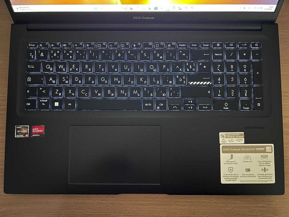 ASUS Vivobook M3704YA 17X 17.3"IPS FHD Ryzen 5 7530U 16/512Gb Vega 7