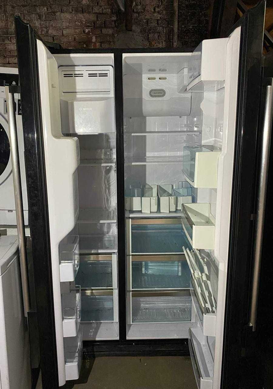 Холодильник Bosch Side-By-Side ( чорний) з Німеччини