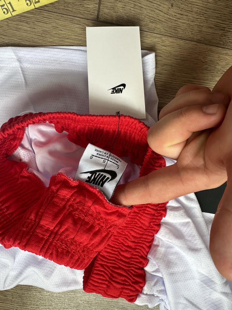 Шорти Nike Big Swoosh чорні/білі шорти найк біг свуш найки tech alumni