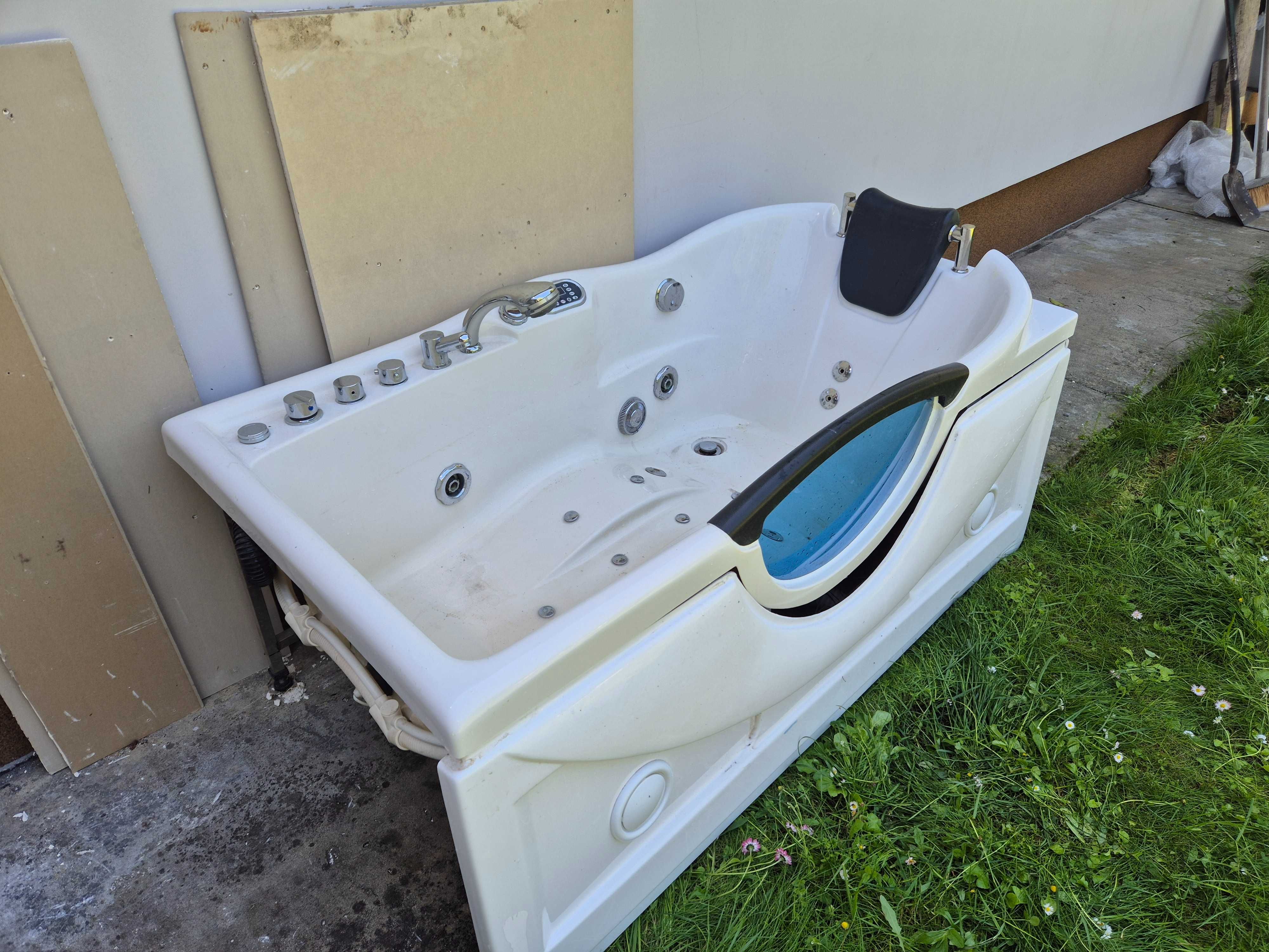 Wanna z hydromasażem łazienkowa 160×80 z zaglowkiem