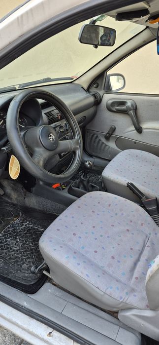 Opel corsa B - 1150€
