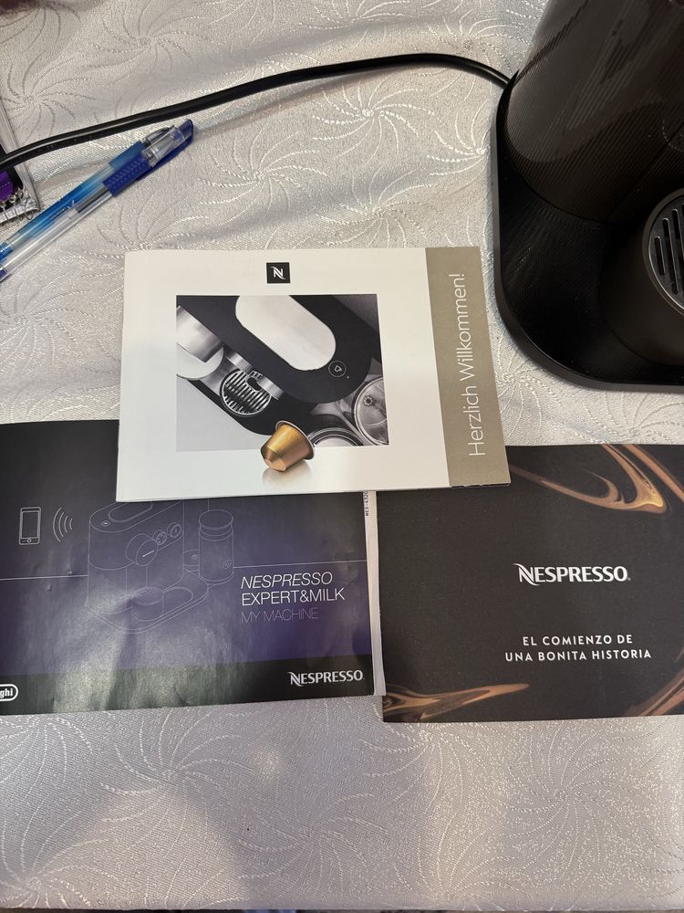 Nespresso Expret&milk delonghi  капсульна кофемашинка