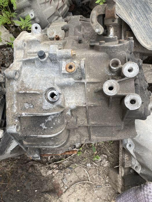 Продам коробку передач МКПП Volvo 750 2.5