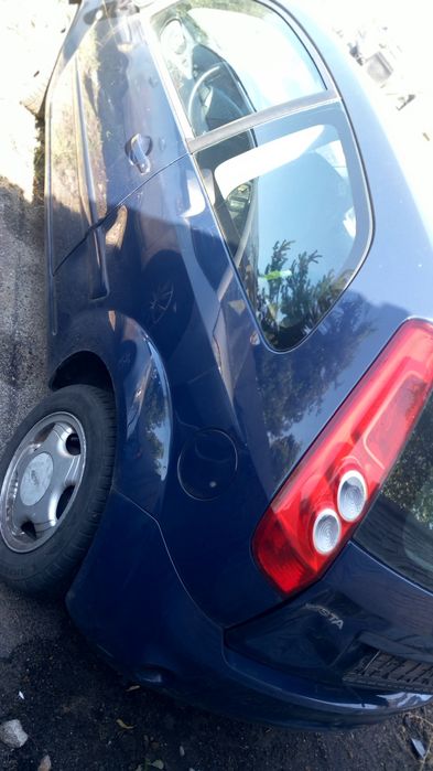 Ford Fiesta mk6 na części maska drzwi silnik lampy
