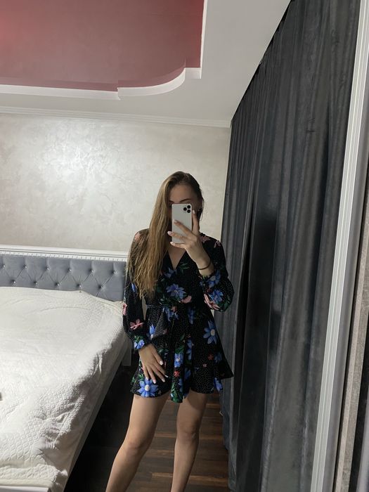 Продам сукні в ідеальному стані