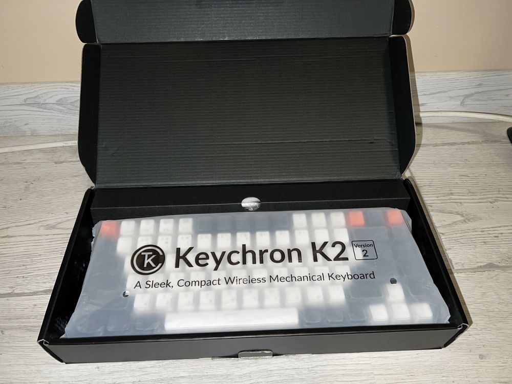 Клавіатура Keychron K2