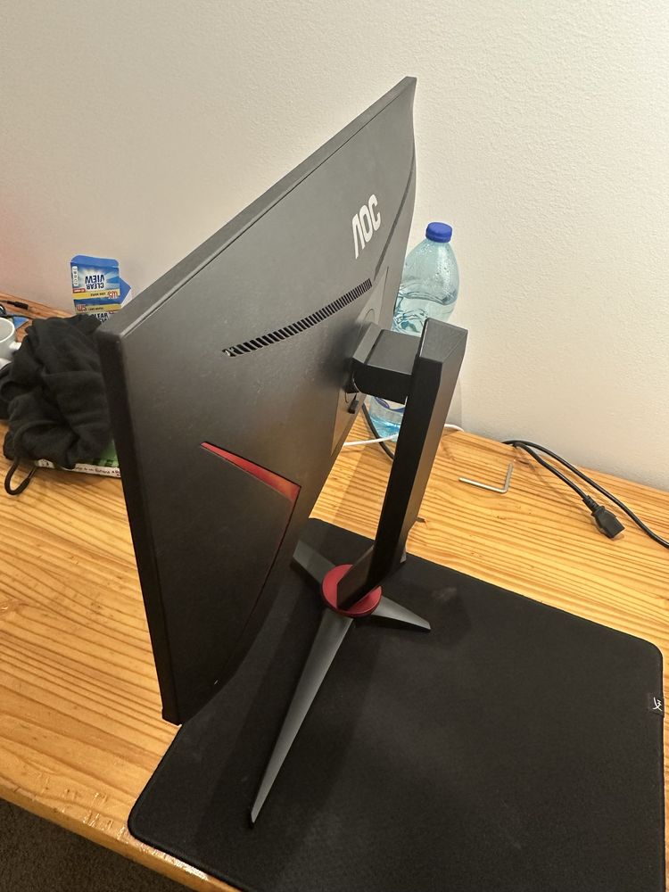 Monitor AOC 24’ 144hz 1ms
