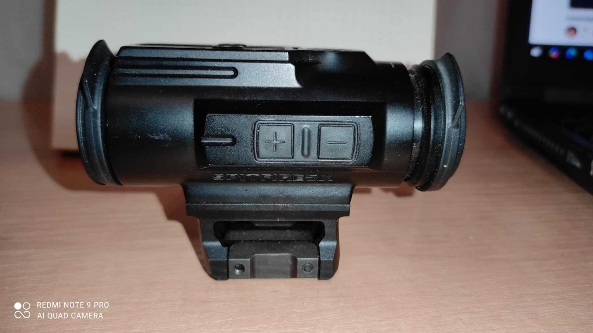 Коллиматорный прицел Vortex Spitfire 5X на Weaver