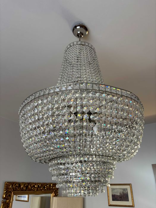 Unikatowy żyrandol kryształowy