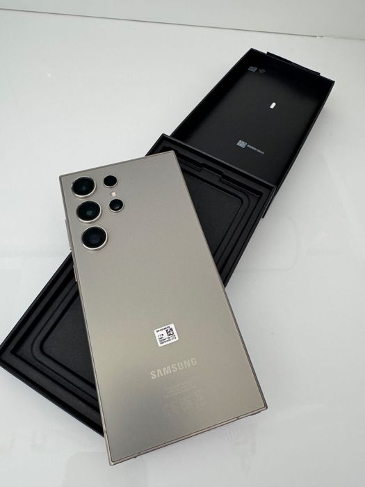 SAMSUNG Galaxy S24 Ultra  1 TB  - COMPRADO E NUNCA USADO - está novo