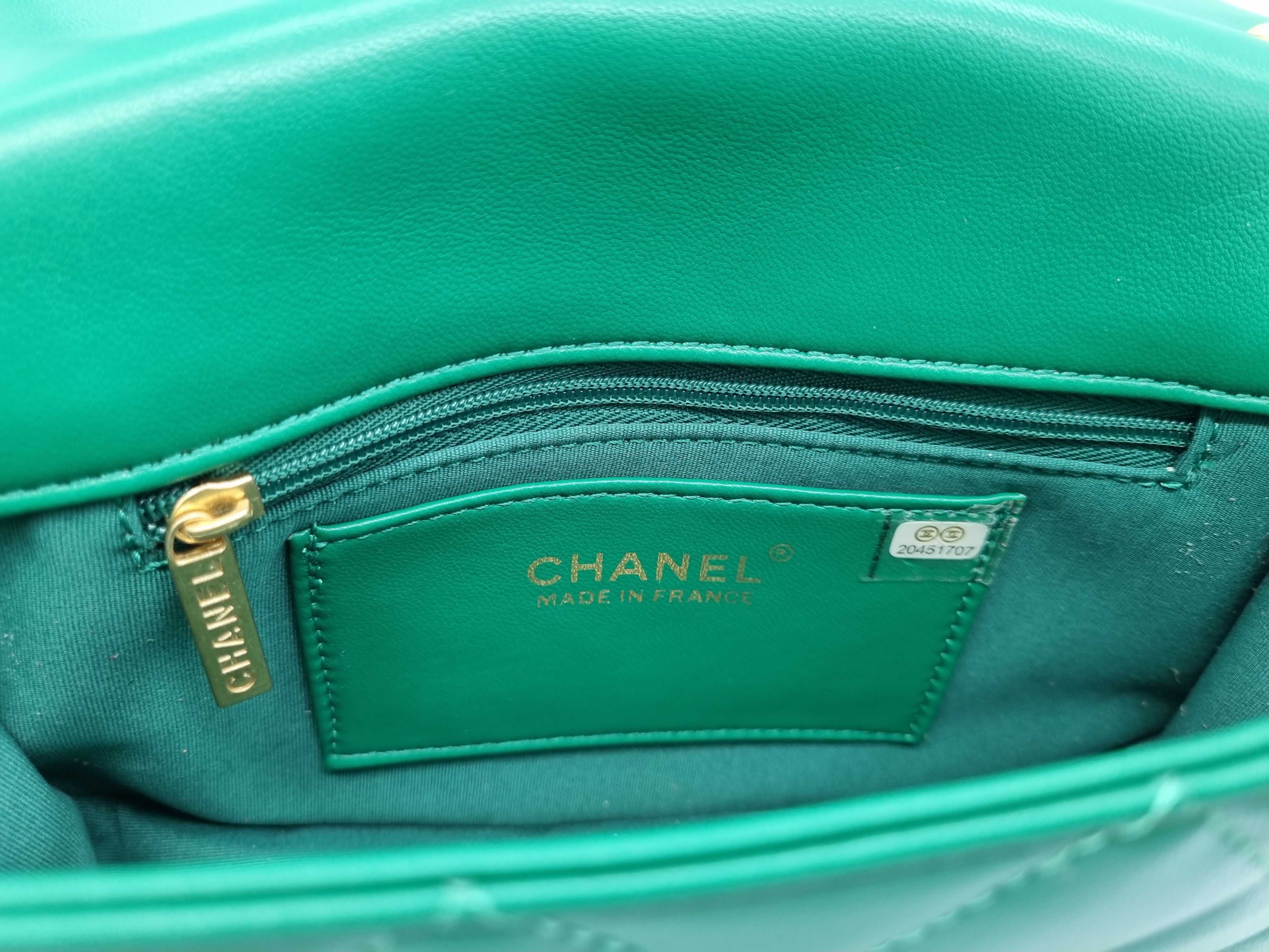 Женская зеленая сумочка Chanel. Жіноча зелена сумка шанель