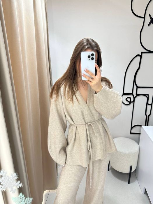 Костюм трикотаж вʼязка бежевий
