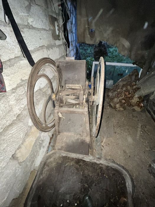 Січкарння з електро двигуном